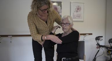 Fysioterapi og Ergoterapi med ældre på plejecenter